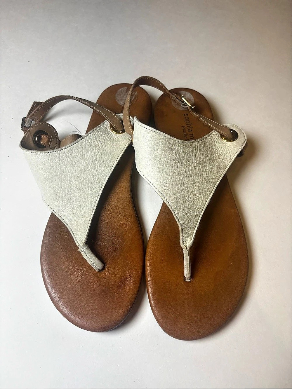 Sophia Milano Leather Thong Sandals US 9